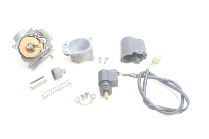 photo de CARBURATORE PEUGEOT TREKKER 50 (1995 - 2004) - Stato della superficie e materiale
