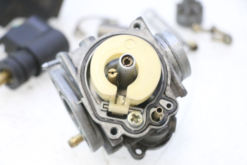 photo de CARBURATORE PEUGEOT TREKKER 50 (1995 - 2004) - Foto prodotto supplementare