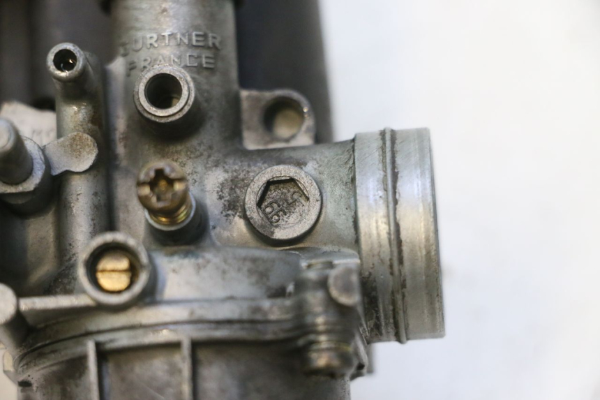 photo de CARBURATORE PEUGEOT TREKKER 50 (1995 - 2004) - Primo piano tecnico