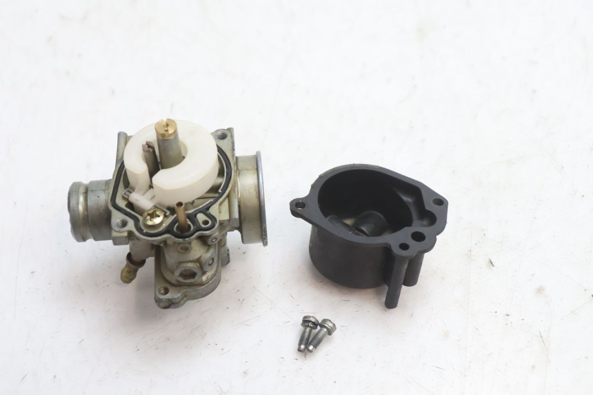 photo de CARBURATORE PIAGGIO TYPHOON 50 (2000 - 2009) - Dettagli dei punti di fissaggio