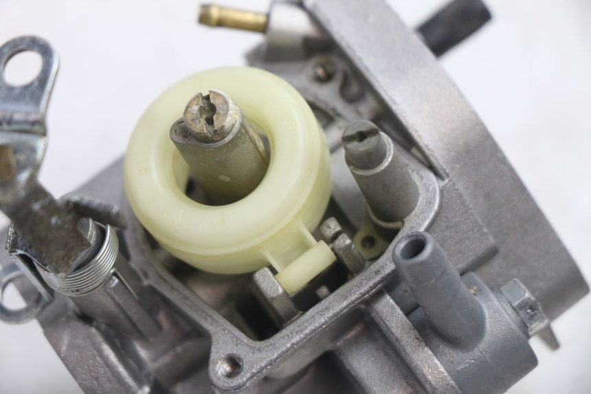 photo de CARBURATORE PIAGGIO VESPA PK FL 2T 50 (1990 - 1996) - Dettagli dei punti di fissaggio