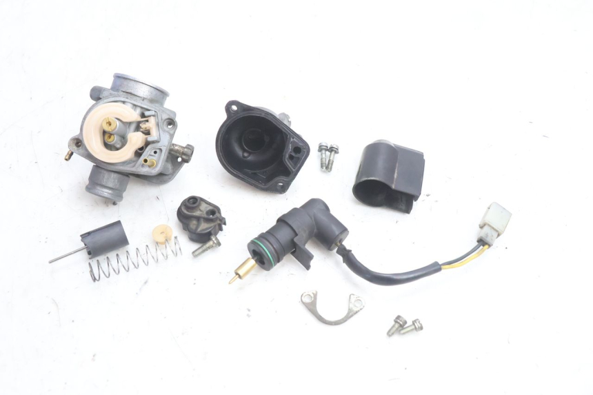 photo de CARBURATORE PIAGGIO VESPA PRIMAVERA 2T 50 (2013 - 2018) - Dettagli dei punti di fissaggio