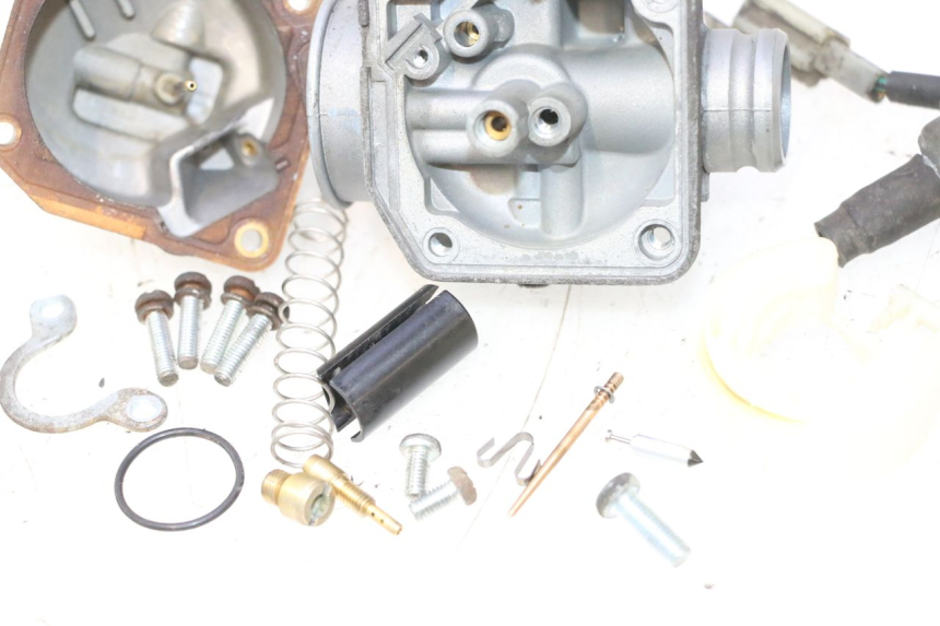 photo de CARBURATORE PEUGEOT VIVACITY NEW 2T 50 (2008 - 2017) - Ispezione visiva dettagliata