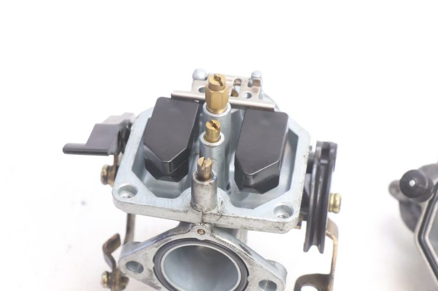 photo de CARBURATORE DAELIM VJ ROADWIN 125 (2004 - 2007) - Caratteristiche distintive