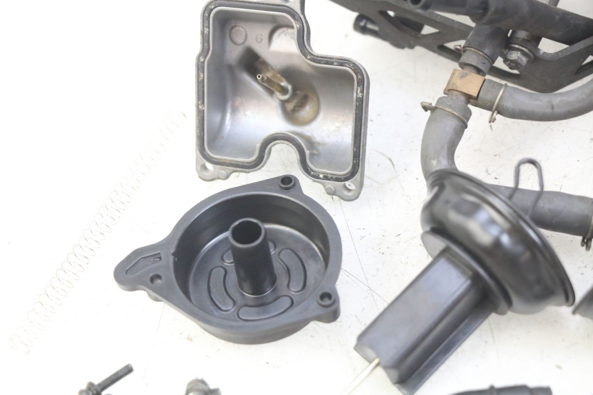 photo de CARBURATORE HONDA VT C SHADOW 125 (1999 - 2007) - Vista principale