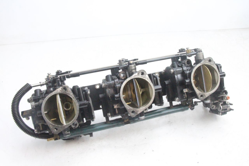 photo de CARBURATORE YAMAHA WAVE RUNNER GP R 1200 (2000 - 2003) - Vista principale