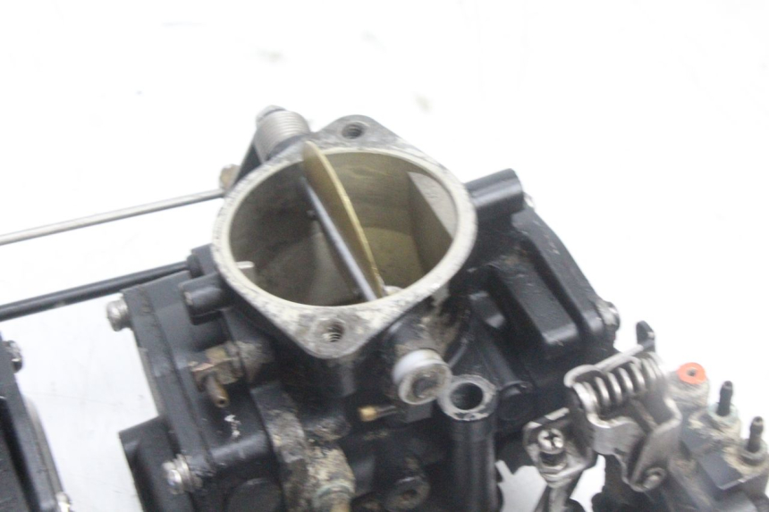 photo de CARBURATORE YAMAHA WAVE RUNNER GP R 1200 (2000 - 2003) - Caratteristiche distintive