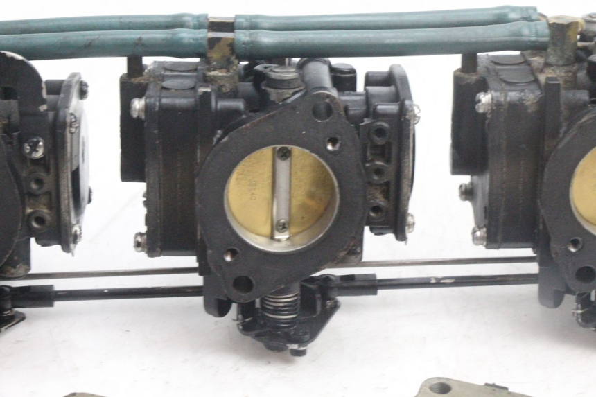 photo de CARBURATORE YAMAHA WAVE RUNNER GP R 1200 (2000 - 2003) - Focus sulla struttura