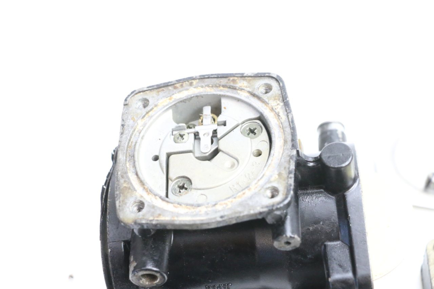 photo de CARBURATORE YAMAHA WAVE RUNNER GP R 1200 (2000 - 2003) - Marcature e riferimenti originali