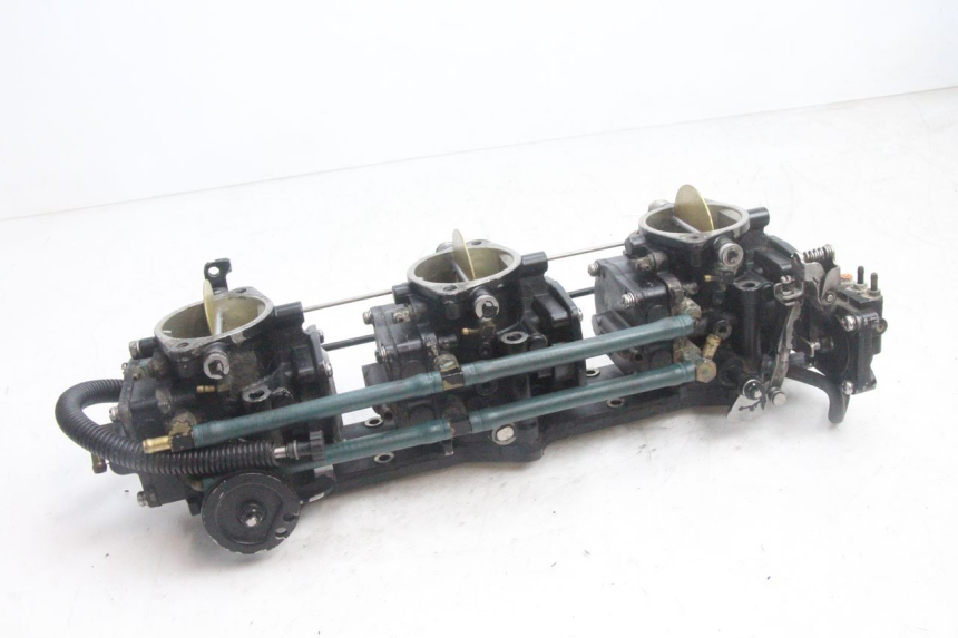 photo de CARBURATORE YAMAHA WAVE RUNNER GP R 1200 (2000 - 2003) - Vista d'insieme del prodotto