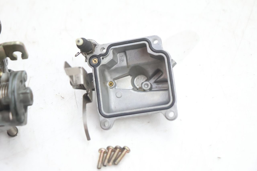 photo de CARBURATORE PIAGGIO X8 STREET 125 (2006 - 2007) - Altra vista dell'articolo