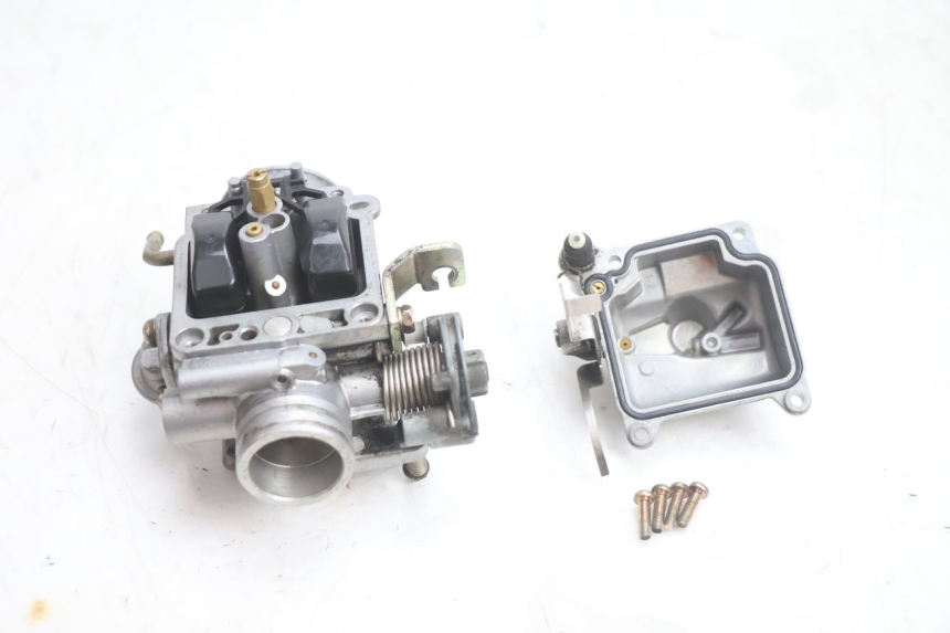 photo de CARBURATORE PIAGGIO X8 STREET 125 (2006 - 2007) - Stato della superficie e materiale