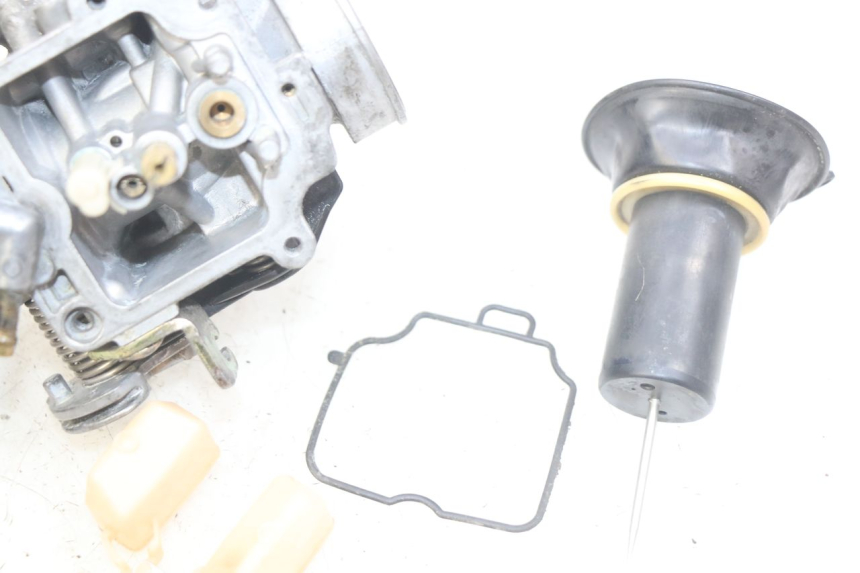 photo de CARBURATORE PIAGGIO X8 125 (2004 - 2007) - Angolazione alternativa