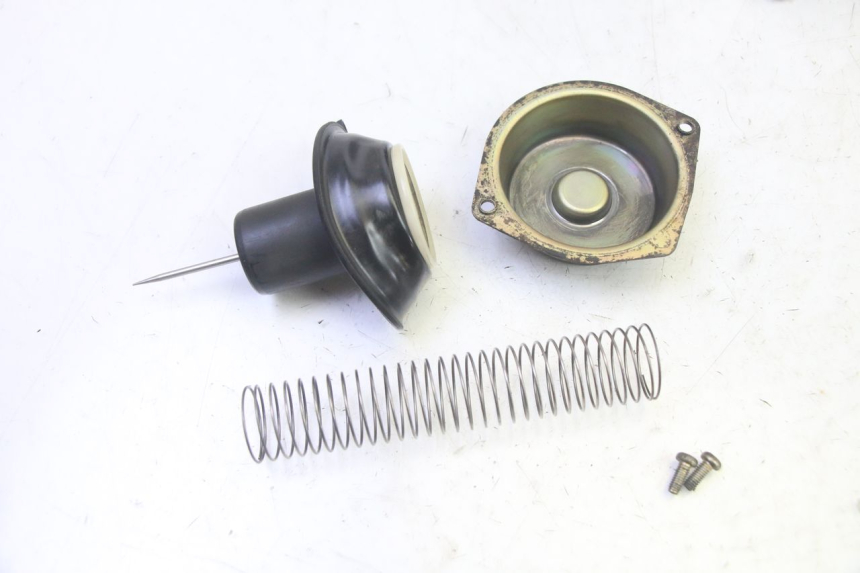 photo de CARBURATORE PIAGGIO X8 125 (2004 - 2007) - Caratteristiche distintive