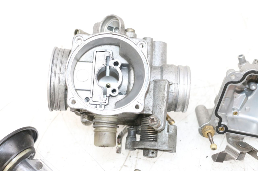 photo de CARBURATORE PIAGGIO X8 125 (2004 - 2007) - Ispezione visiva dettagliata