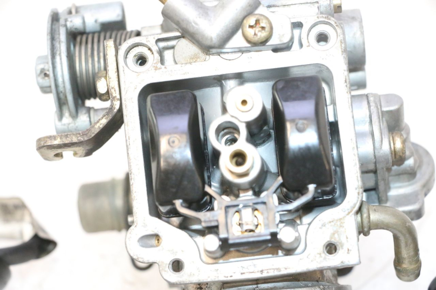 photo de CARBURATORE PIAGGIO X9 EVOLUTION 125 (2003 - 2007) - Zoom sullo stato d'uso