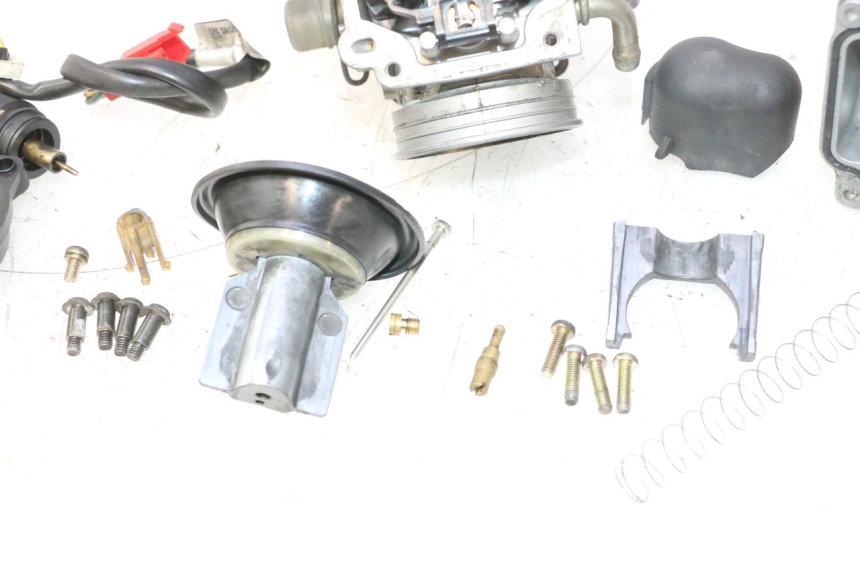photo de CARBURATORE PIAGGIO X9 EVOLUTION 125 (2003 - 2007) - Primo piano tecnico