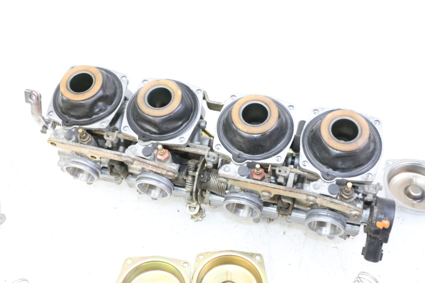 photo de CARBURATORE YAMAHA XJN DIVERSION 600 (2000 - 2003) - Zoom sullo stato d'uso