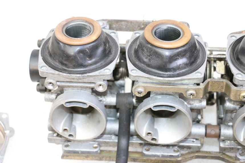 photo de CARBURATORE YAMAHA XJN DIVERSION 600 (2000 - 2003) - Dettagli dei punti di fissaggio