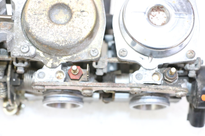 photo de CARBURATORE YAMAHA XJN DIVERSION 600 (2000 - 2003) - Altra angolazione