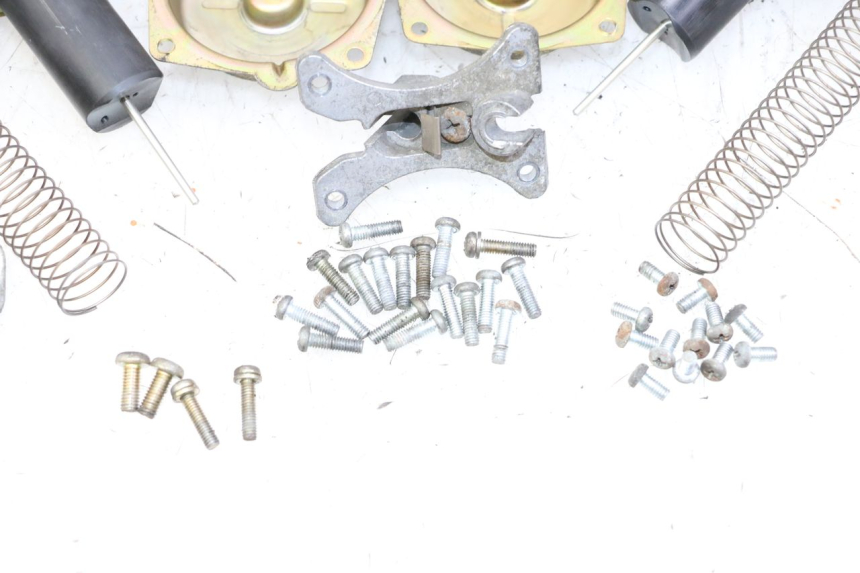 photo de CARBURATORE YAMAHA XJN DIVERSION 600 (2000 - 2003) - Zoom qualità usato