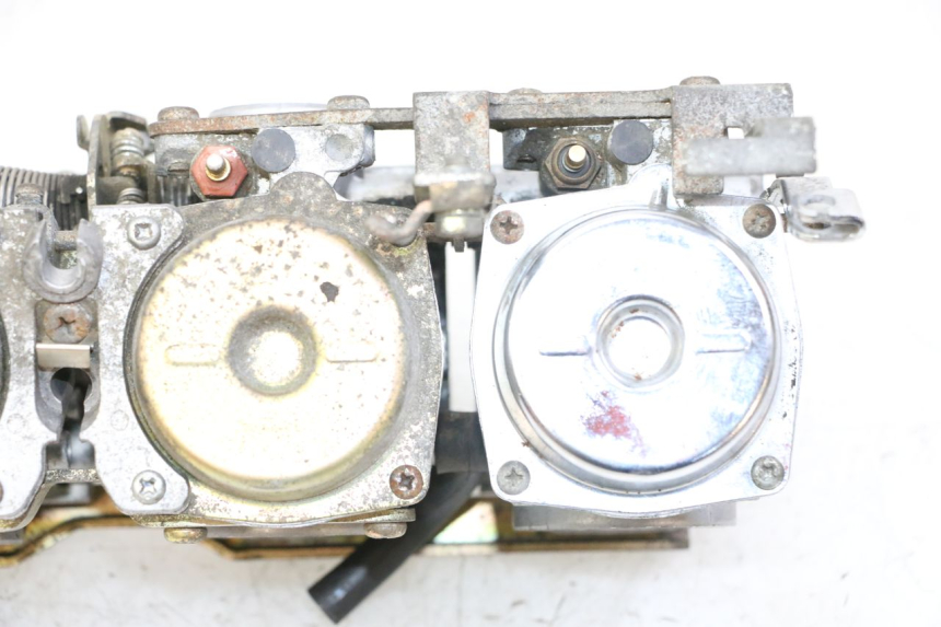 photo de CARBURATORE YAMAHA XJN DIVERSION 600 (2000 - 2003) - Dettagli dei punti di fissaggio