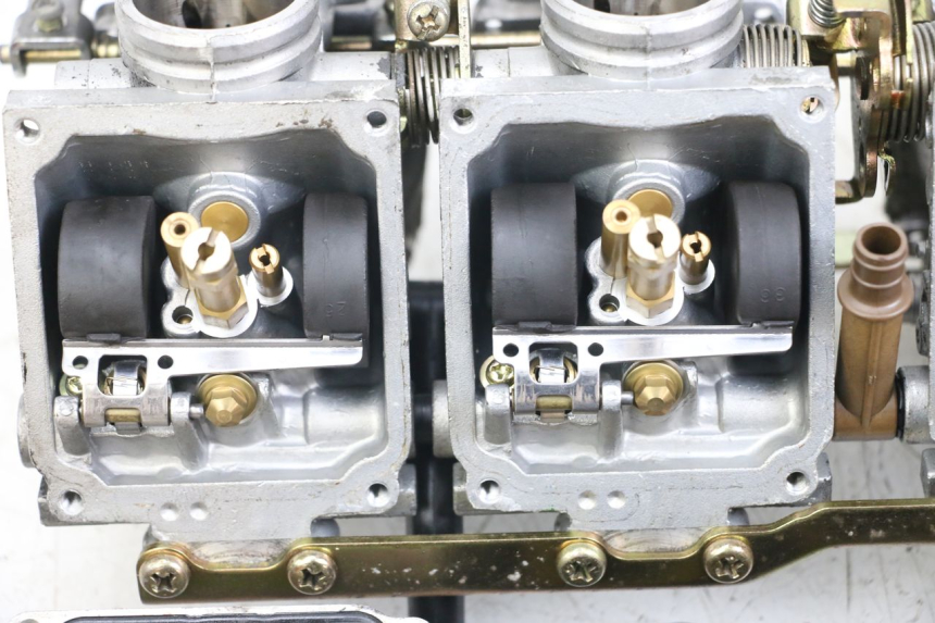 photo de CARBURATORE YAMAHA XJS DIVERSION 600 (1997 - 1999) - Zoom sui componenti