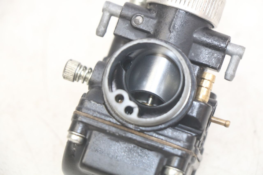 photo de CARBURATORE PEUGEOT XP6 50 (2006 - 2011) - Stato della superficie e materiale