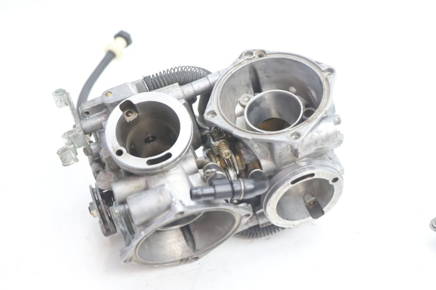 photo de CARBURATORE HONDA XRV AFRICA TWIN 750 (1990 - 1992) - Primo piano ad alta risoluzione