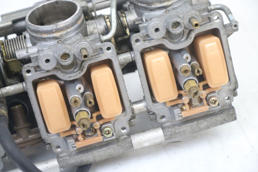 photo de CARBURATORE YAMAHA FZS FAZER 600 (2001 - 2003) - Altra vista dell'articolo