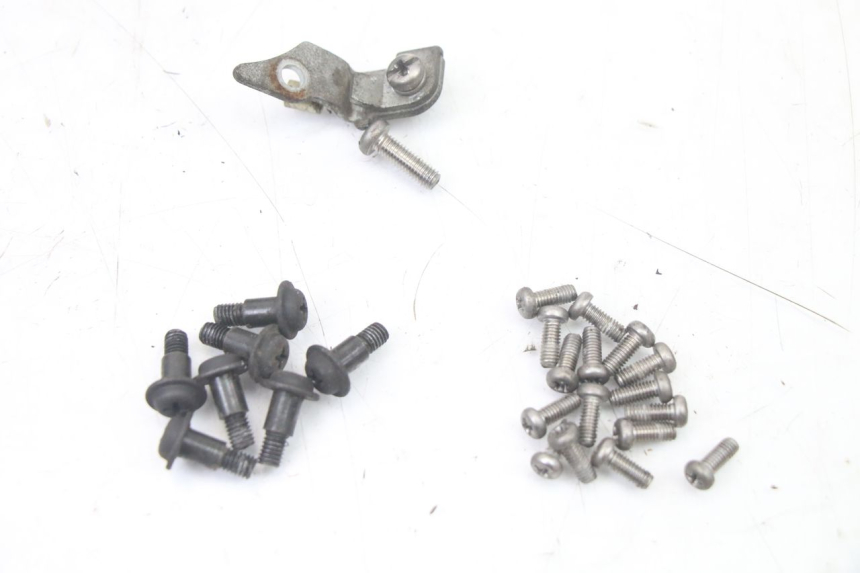 photo de CARBURATORE YAMAHA FZS FAZER 600 (2001 - 2003) - Primo piano ad alta risoluzione