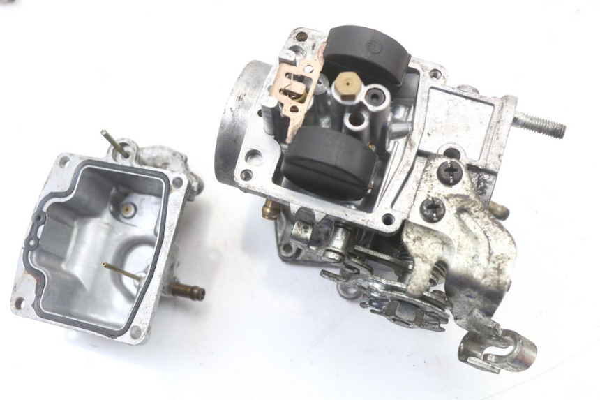photo de CARBURATORE YAMAHA YP MAJESTY 125 (2002 - 2006) - Ricambio usato controllato
