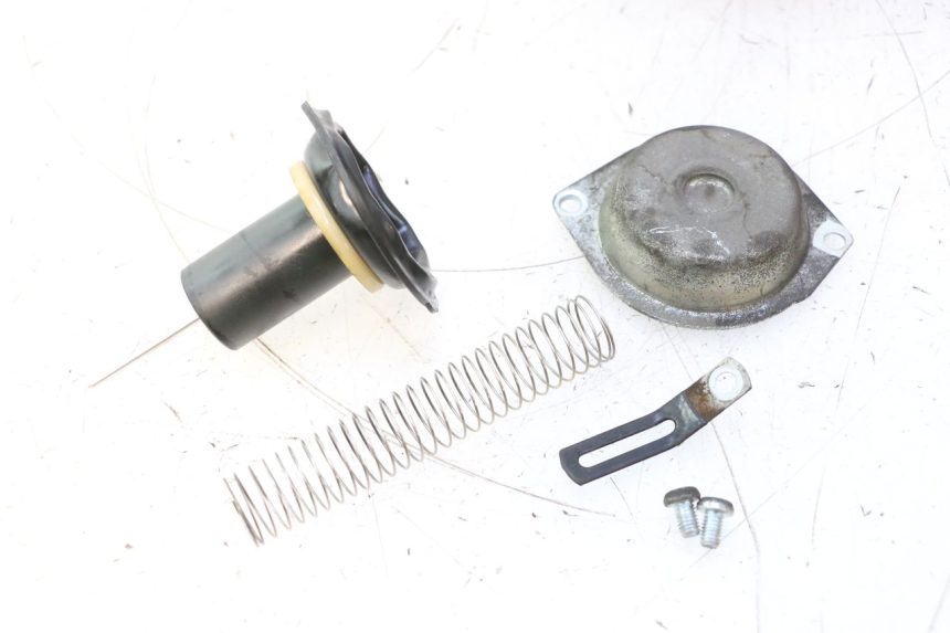 photo de CARBURATORE YAMAHA YP MAJESTY 125 (1998 - 2001) - Altra vista dell'articolo