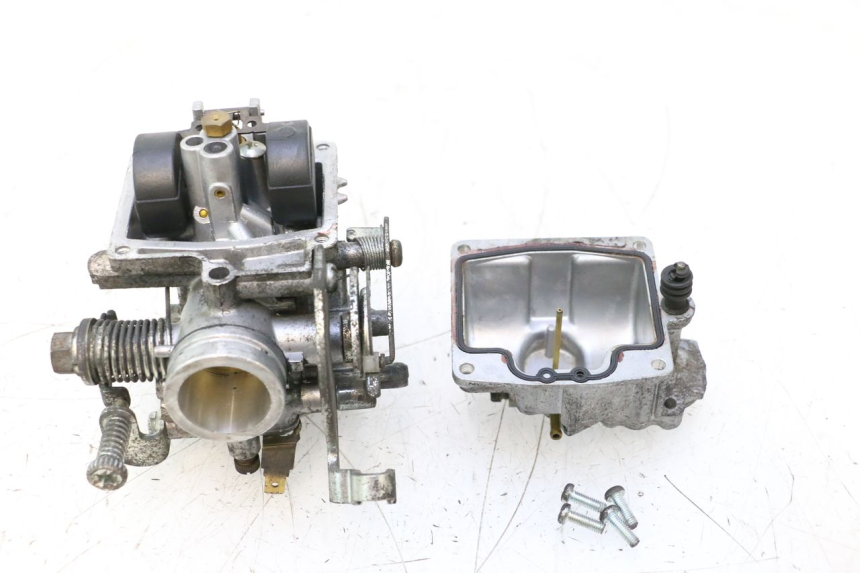 photo de CARBURATORE YAMAHA YP MAJESTY 125 (1998 - 2001) - Stato della superficie e materiale