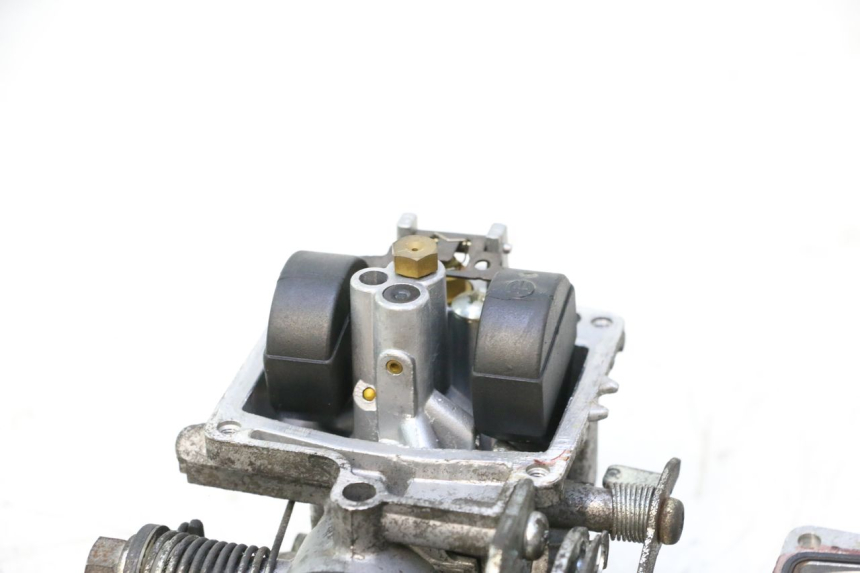 photo de CARBURATORE YAMAHA YP MAJESTY 125 (1998 - 2001) - Ricambio usato controllato