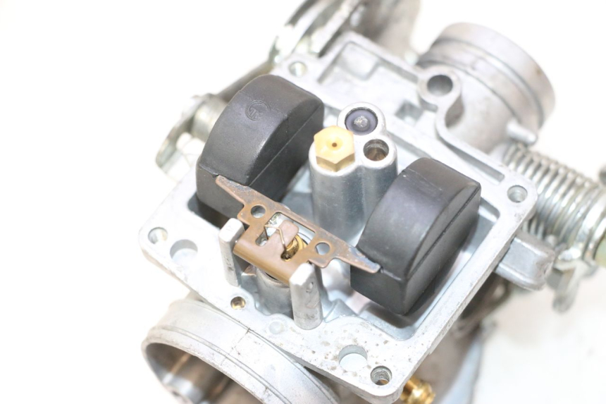 photo de CARBURATORE YAMAHA YP MAJESTY 125 (1998 - 2001) - Altra vista dell'articolo