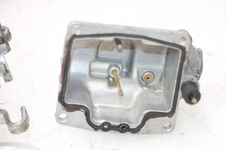 photo de CARBURATORE YAMAHA YP MAJESTY 125 (1998 - 2001) - Focus sulla struttura