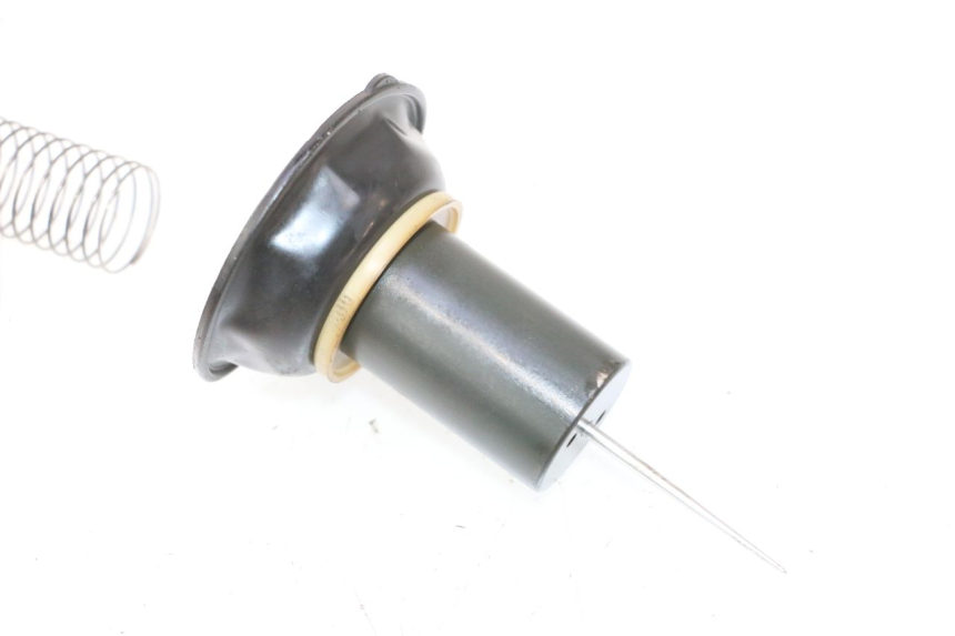 photo de CARBURATORE YAMAHA YP MAJESTY 125 (2007 - 2010) - Caratteristiche distintive