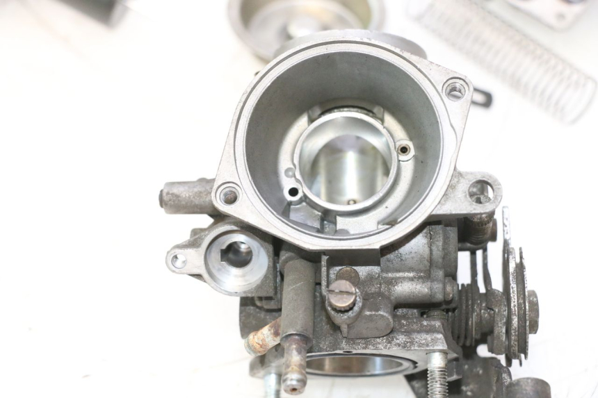 photo de CARBURATORE YAMAHA YP MAJESTY 125 (2007 - 2010) - Zoom sui componenti