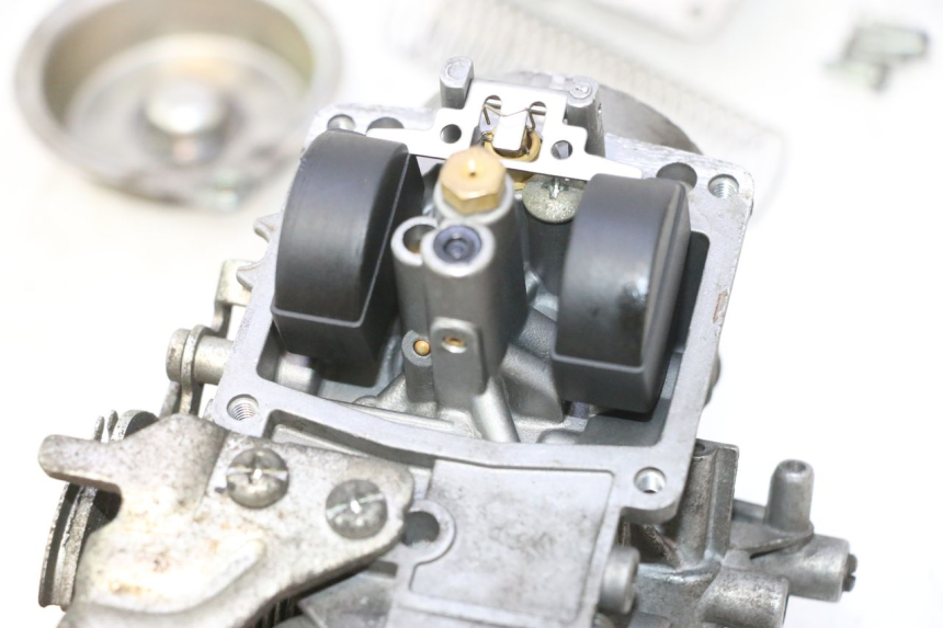 photo de CARBURATORE YAMAHA YP MAJESTY 125 (2007 - 2010) - Ispezione visiva dettagliata