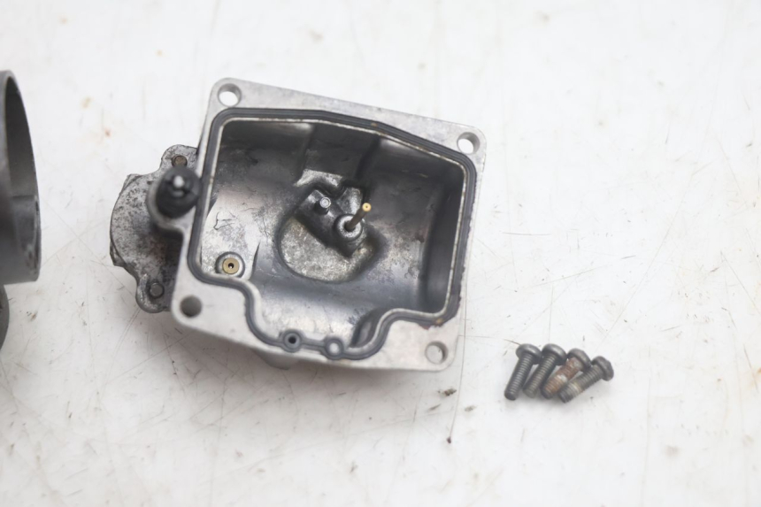 photo de CARBURATORE YAMAHA YP MAJESTY 125 (2002 - 2006) - Altra vista dell'articolo
