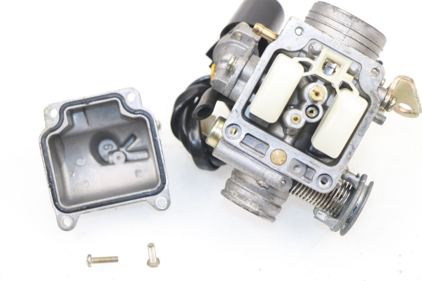 photo de CARBURATORE YIYING YY125T-6 125 (2006 - 2014) - Zoom sullo stato d'uso