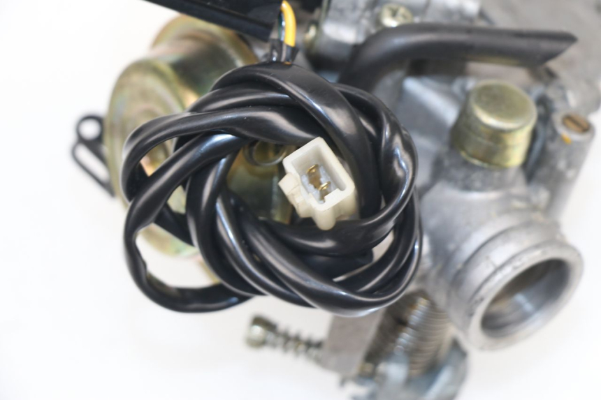 photo de CARBURATORE YIYING YY125T-6 125 (2006 - 2014) - Primo piano tecnico