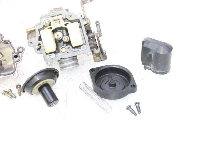 photo de CARBURATORE YIYING YY50QT-6 50 - Focus sulla struttura