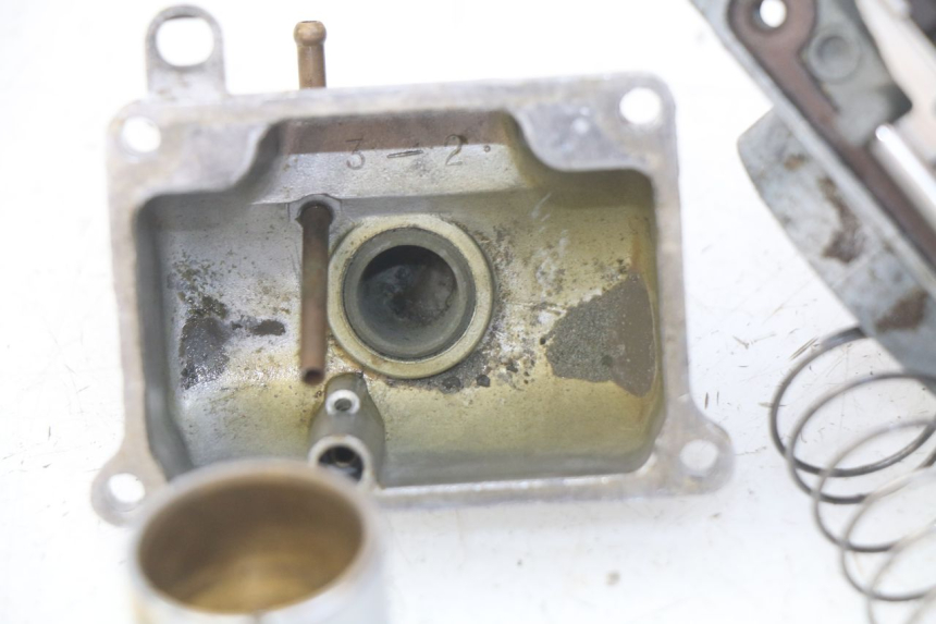 photo de CARBURATORE YAMAHA YZ 80 (1982 - 1983) - Altra vista dell'articolo