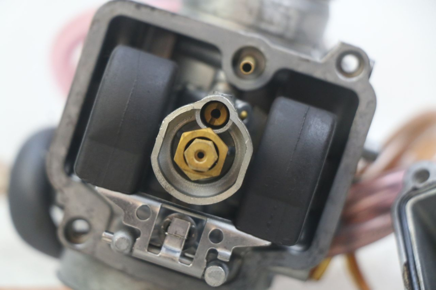 photo de CARBURATORE YAMAHA YZ 85 (2019 - 2021) - Primo piano ad alta risoluzione