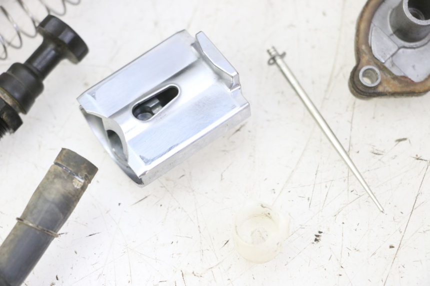 photo de CARBURATORE YAMAHA YZ 85 (2022 - 2025) - Zoom sui componenti