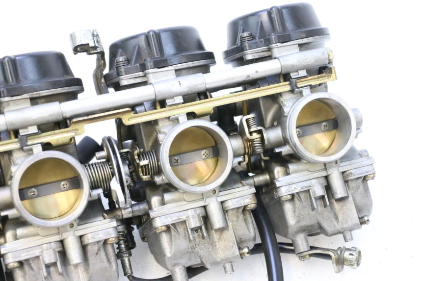 photo de CARBURATORE YAMAHA YZF R GENESIS 750 (1993 - 1998) - Altra vista dell'articolo