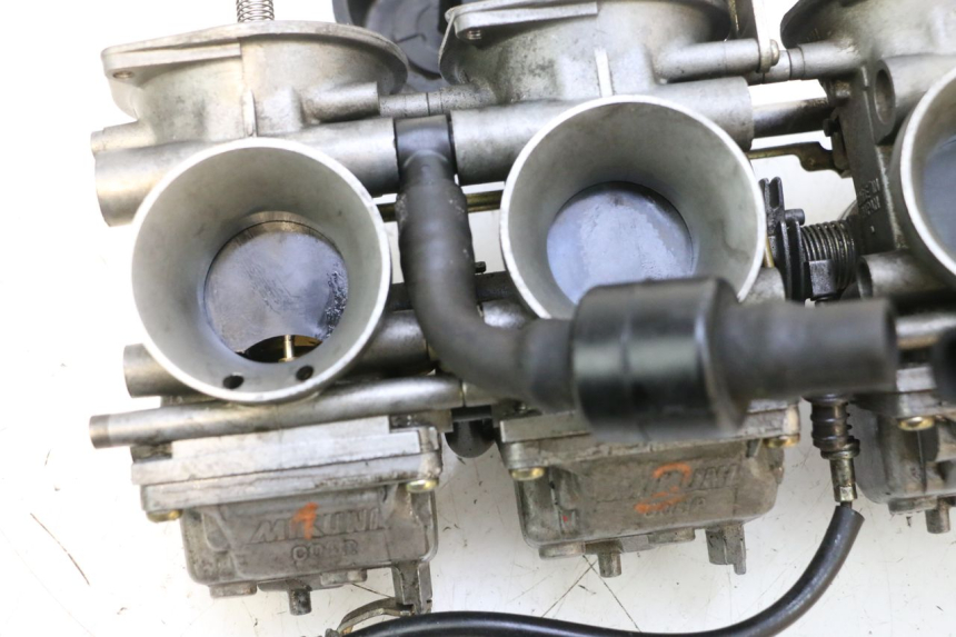 photo de CARBURATORE YAMAHA YZF R GENESIS 750 (1993 - 1998) - Ispezione visiva dettagliata