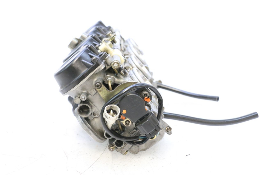 photo de CARBURATORE YAMAHA YZF R GENESIS 750 (1993 - 1998) - Stato della superficie e materiale